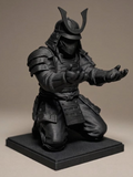 Samurai pen holder
